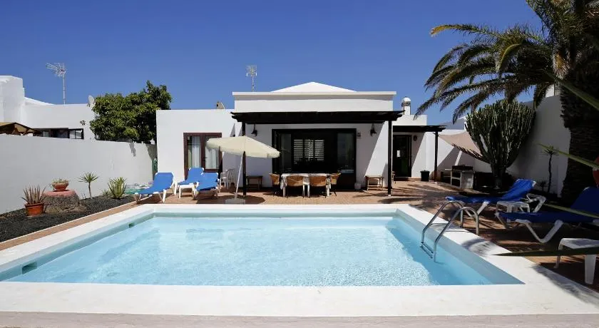 Villas Reina - Image 1