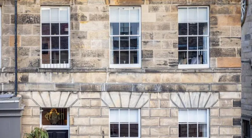 Eleven Stafford Street Townhouse - Image 1