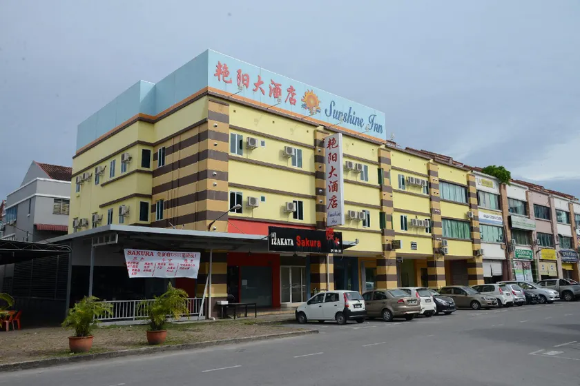 Sunshine Inn - Image 1