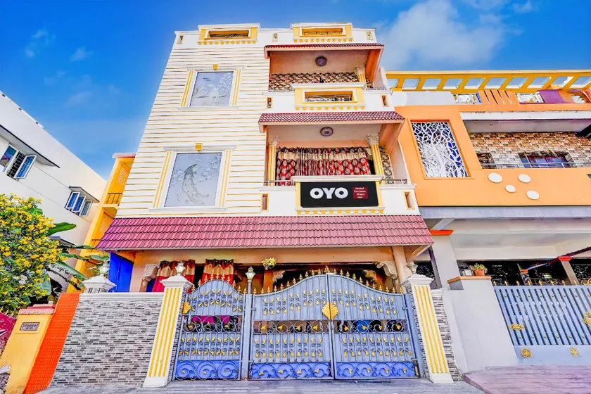 Hotel O Enclave Stayz Inn - Image 1