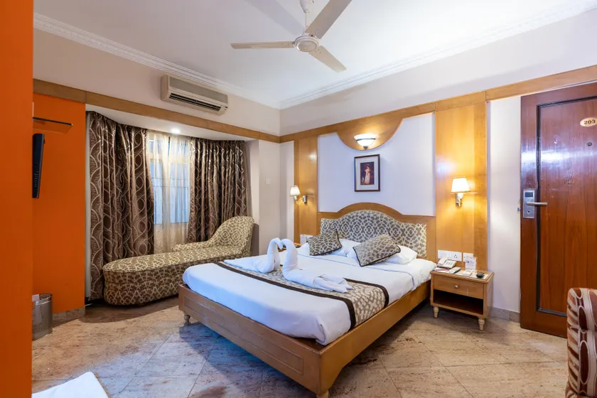 Hotel Pai Comforts - Image 1