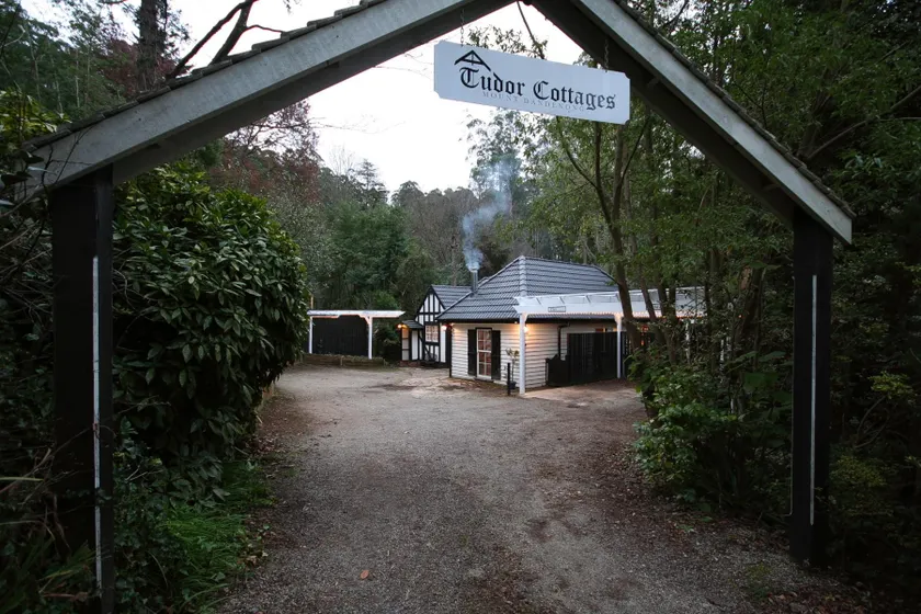 Tudor Cottages - Image 1