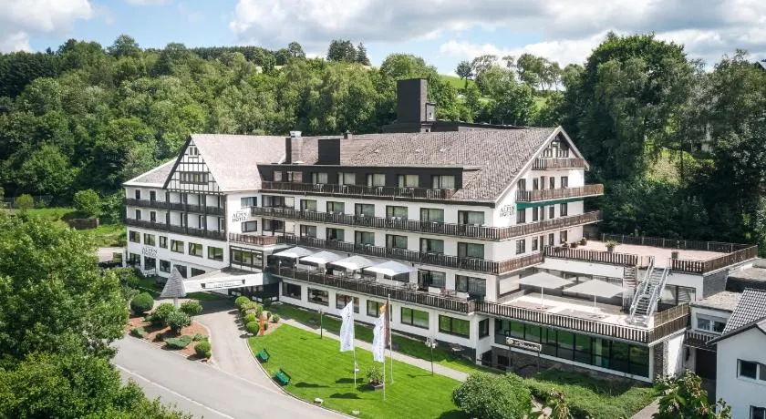 Sauerland Alpin Hotel - Image 1