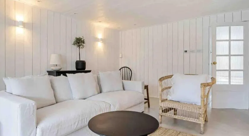 sea side cottage near beach - Image 1
