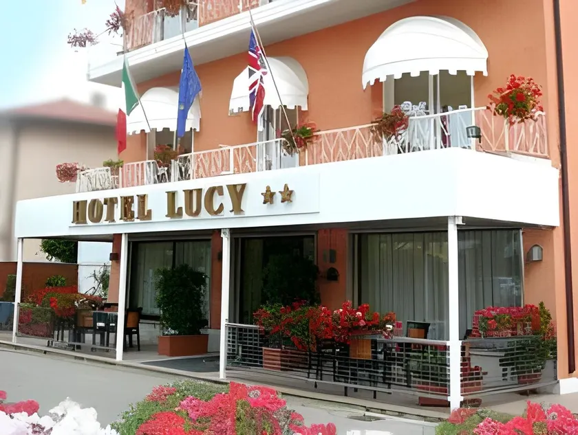 BlueColors Hotel - Image 1