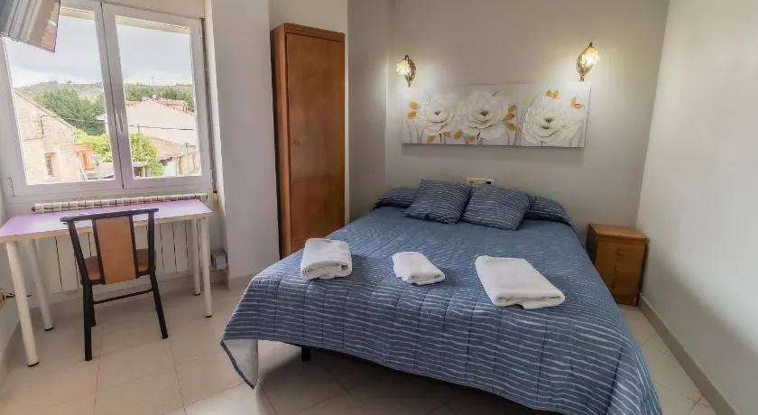 Hostal - Restaurante La Buena Villa - Image 1