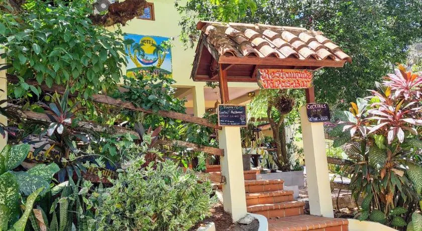 Hotel Iguanito - Image 1