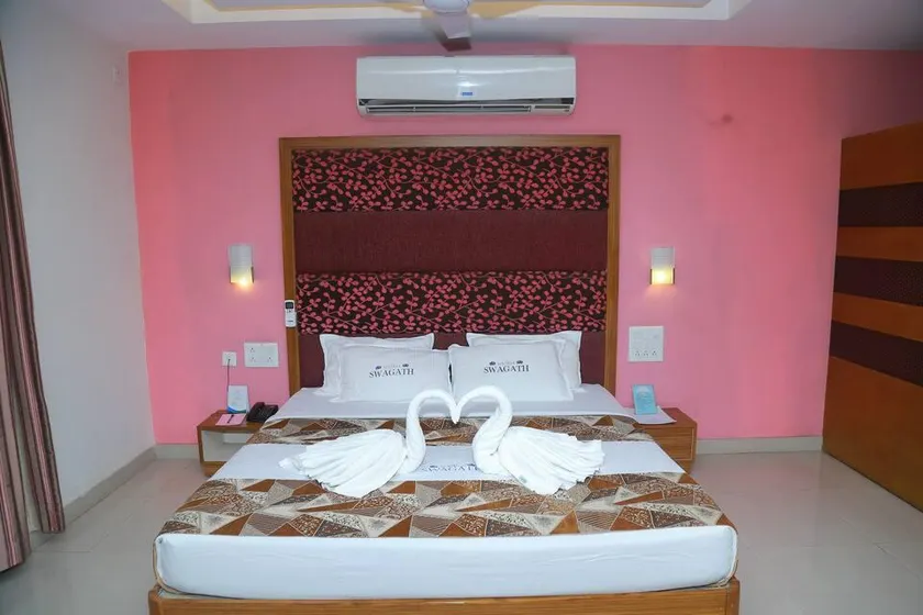 Hotel Soorya Swagath - Image 1
