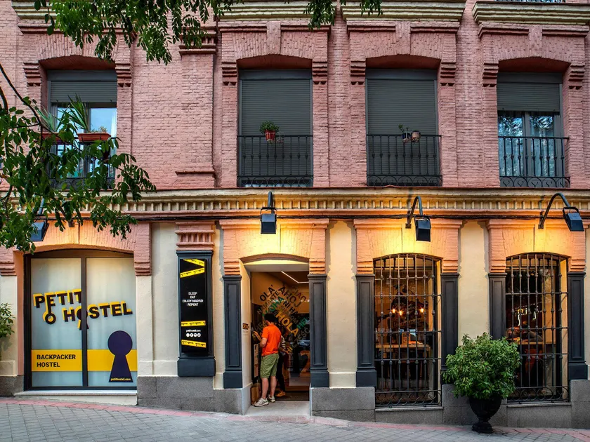 Petit Hostel La Latina - Image 1