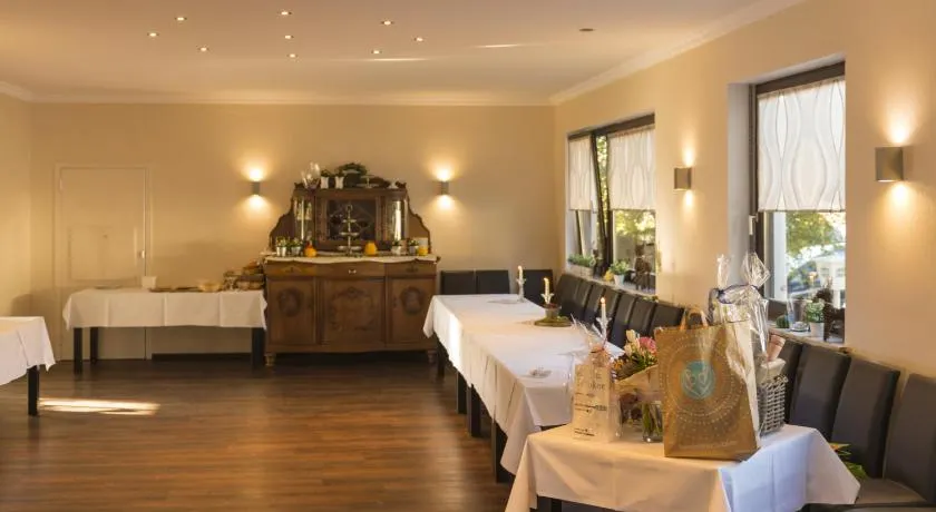 Hotel Restaurant Häsfeld - Image 1