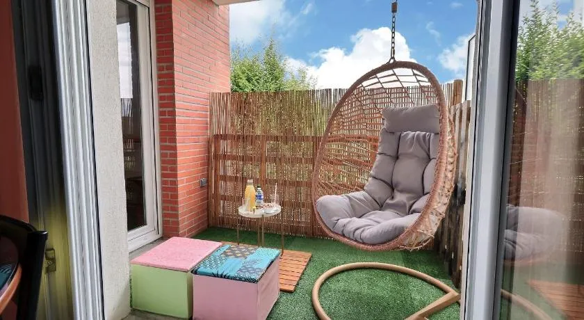 Urban Escape - Design Vibrant & Terrasse intime à 3 min du Parc des Coquibus - Proche ORLY - Image 1
