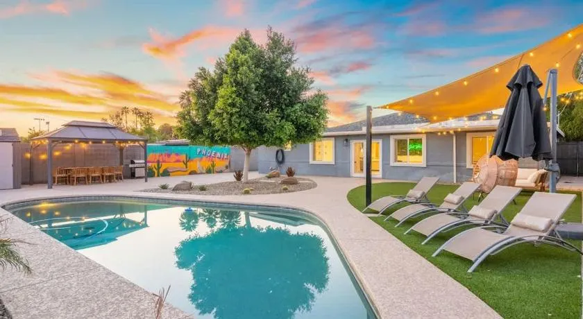 5BR Heated Pool BBQ and Covered Patio - DT Phx - Image 1