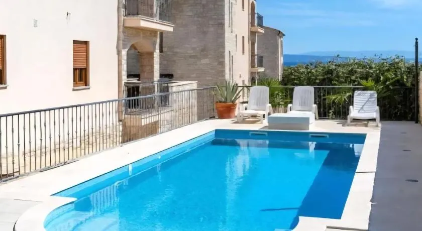R&G Serenity Apartment - Image 1