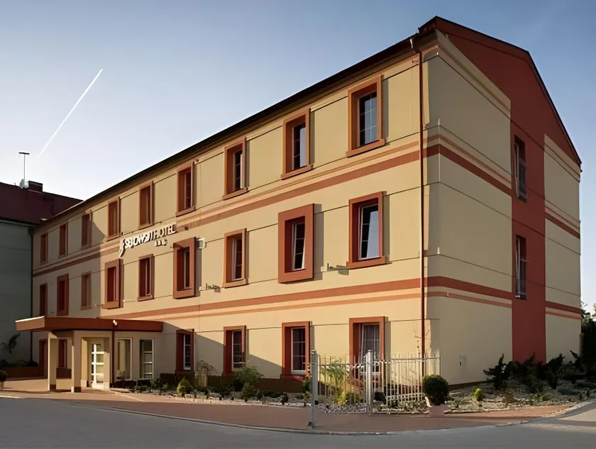 Hotel Sękowski - Image 1