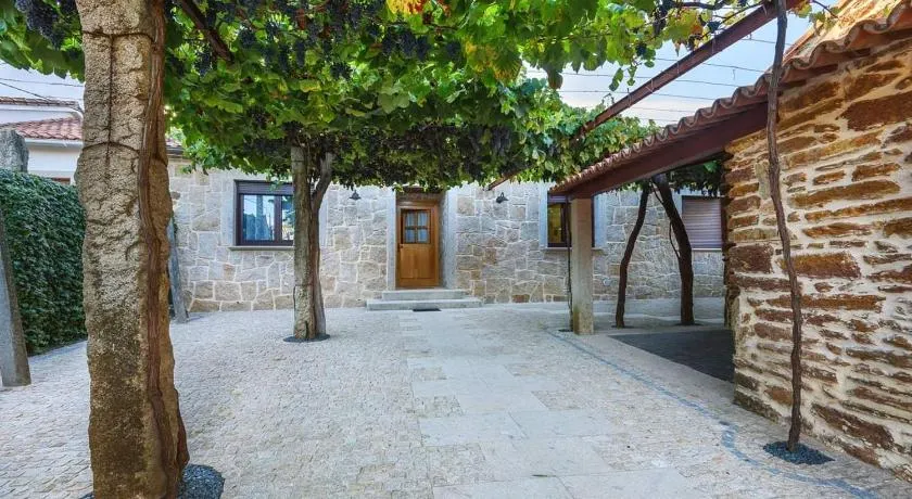 Casa Velha - Image 1