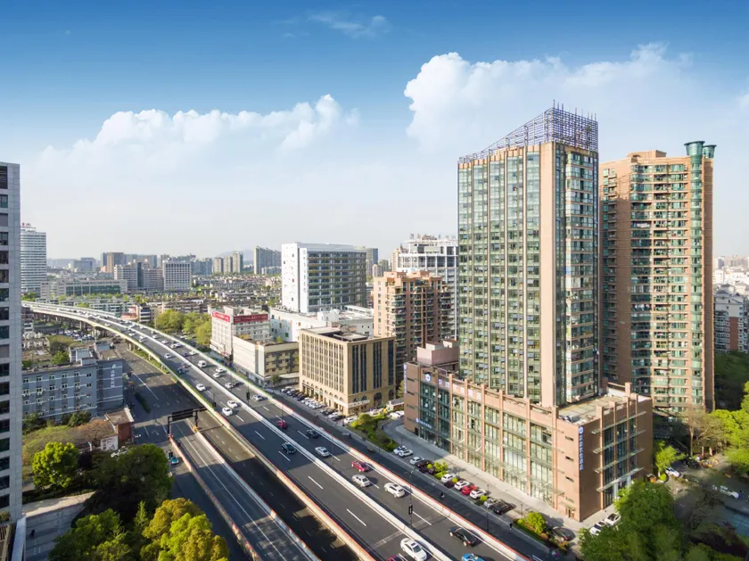 Hanting Premium Hangzhou West Lake Cultural Square Metro Station - Image 1