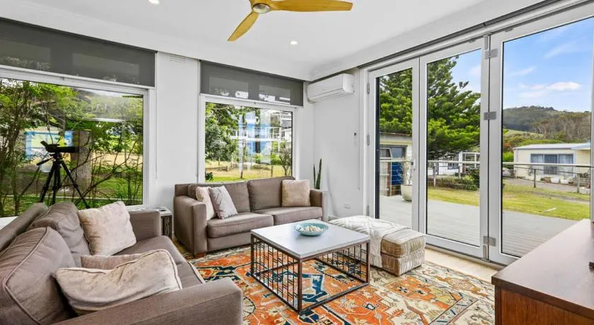 MAVI BEACH HOUSE - Stylish home opposite beach - Image 1