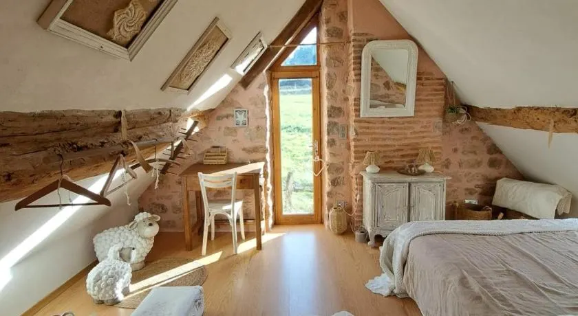 Maison la Bambine chambre nature - Image 1