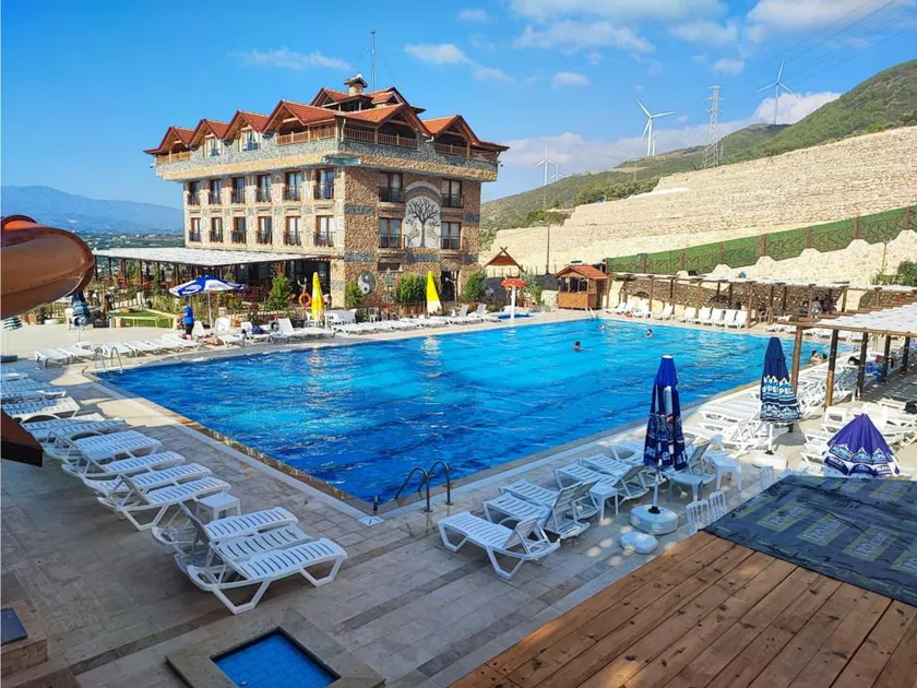 Simon Aqua Park Otel - Image 1