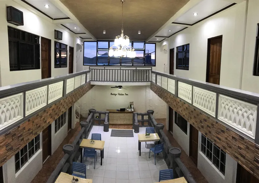 Macky's Hidden Inn - Image 1