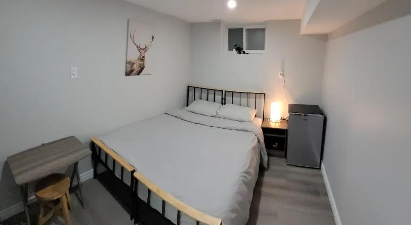 Guest House Basement - Master Bedrooms in Bayview Village - Image 1