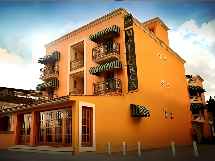Cancun International Suites - Image 1