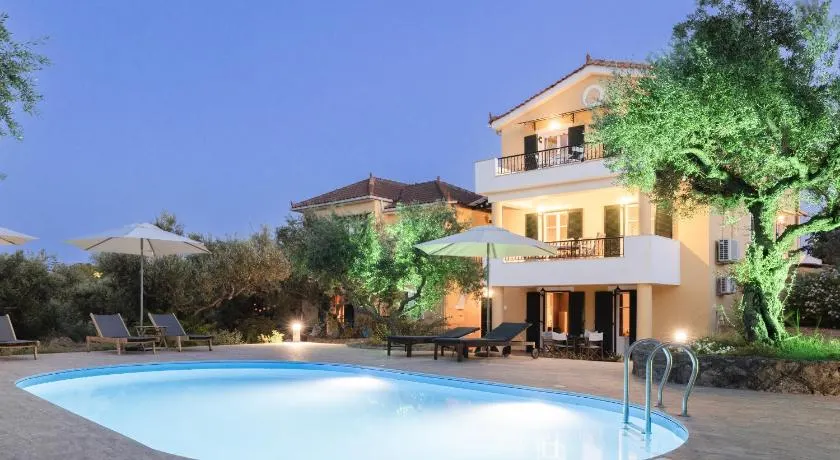 Akrotiri Sea View Maisonette - Image 1