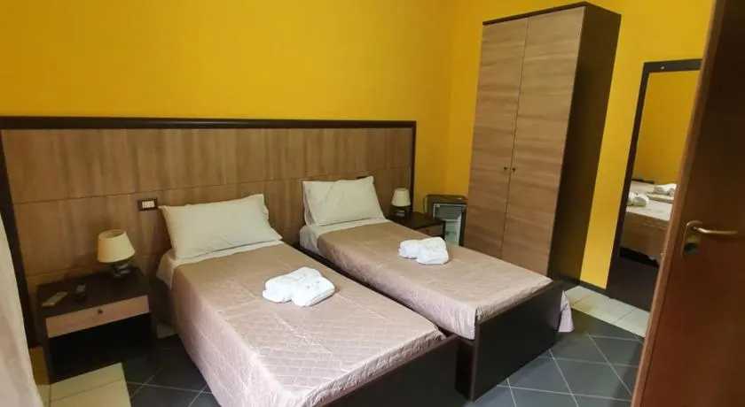 B&B 13 - Image 1