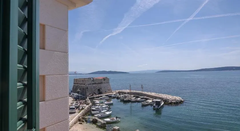 Apartman Mala plaža 2 - Image 1