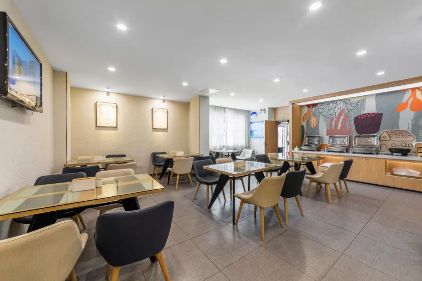 Hanting Hotel Xiamen Jimei School Village - Image 1