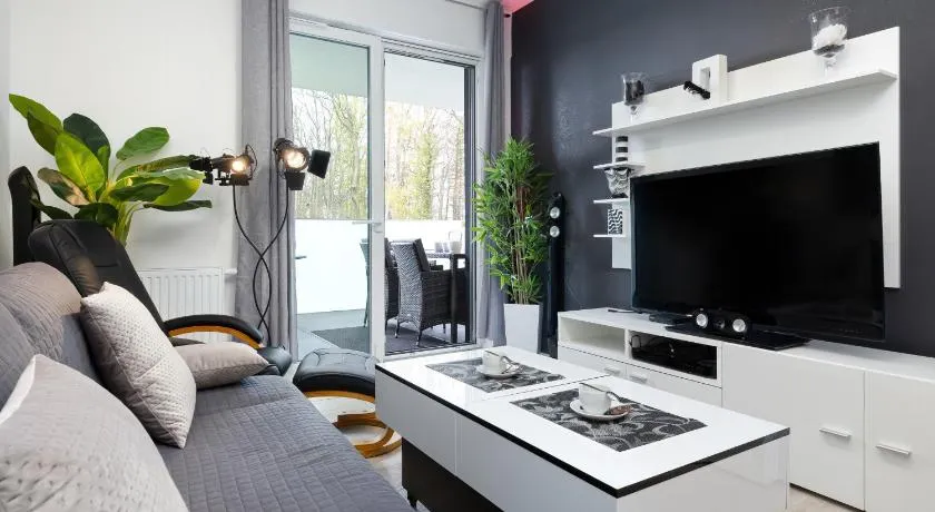 Platinium Apartment by Renters Prestige - Image 1