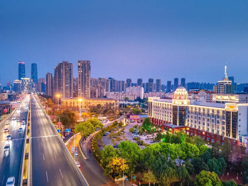 Kunming Noah's Ark Hotel - Image 1