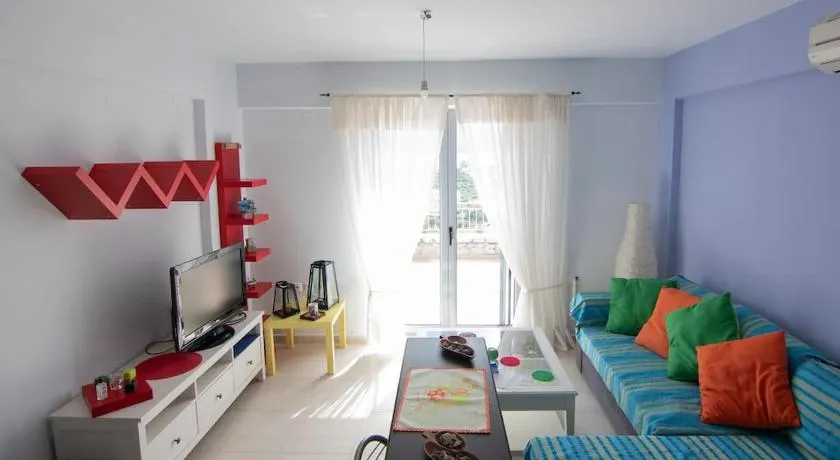 Laconic bay view suite - Image 1