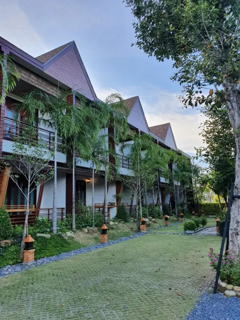 Merry Spa & Resort - Image 1