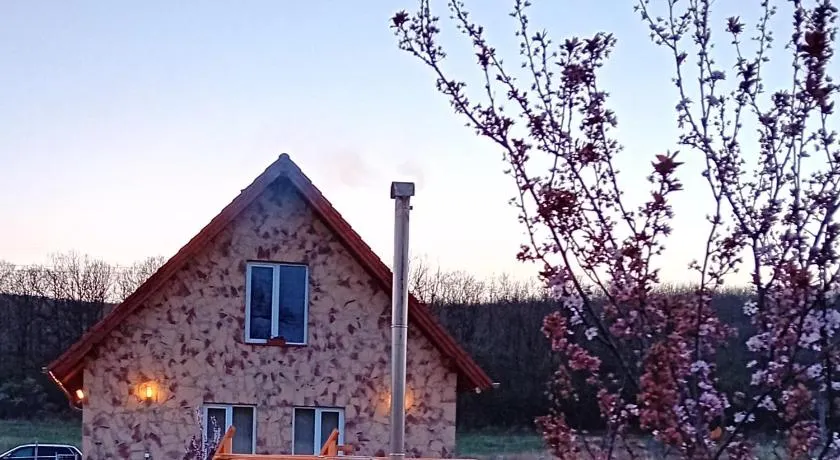 Fa Szamár Vendégház - Image 1