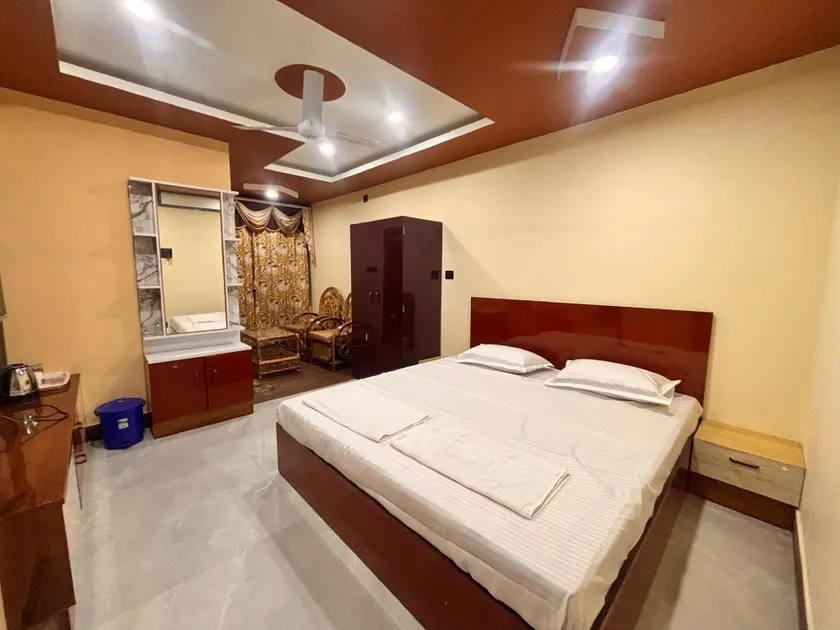 Townhouse Guwahati Airport Formerly Hotel White Lily - Image 1