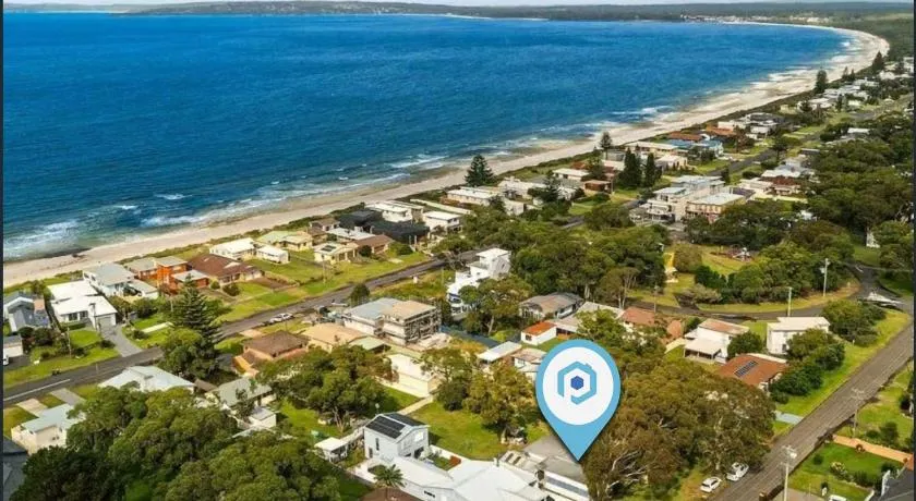 Crystal Bay - Pet Friendly - 3 Mins Walk to Beach - Image 1
