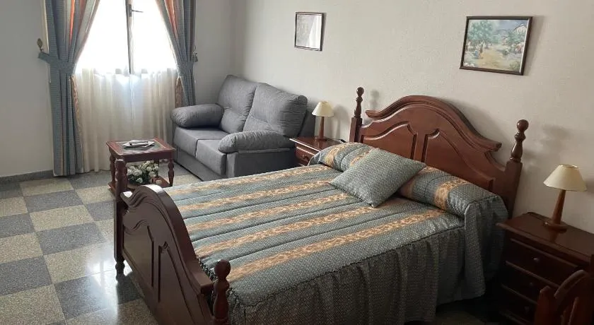 Hostal Las Palomas - Image 1