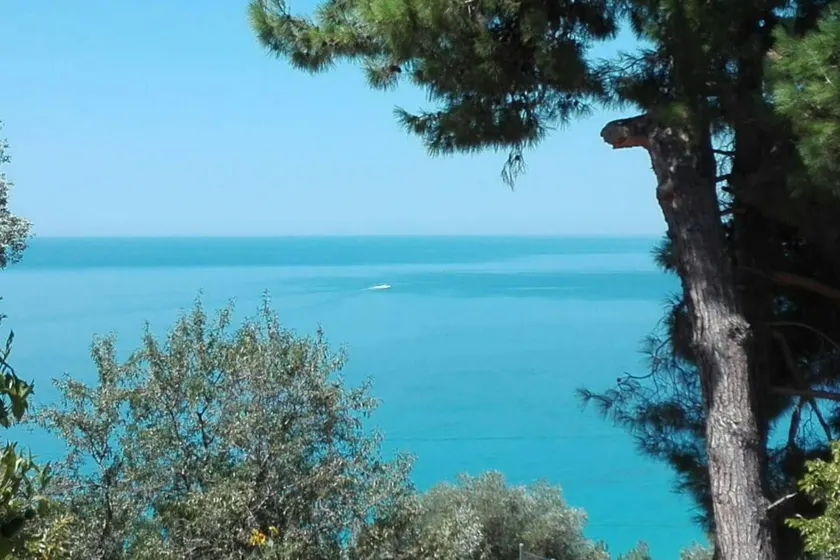 Lourdas Bay View - Image 1