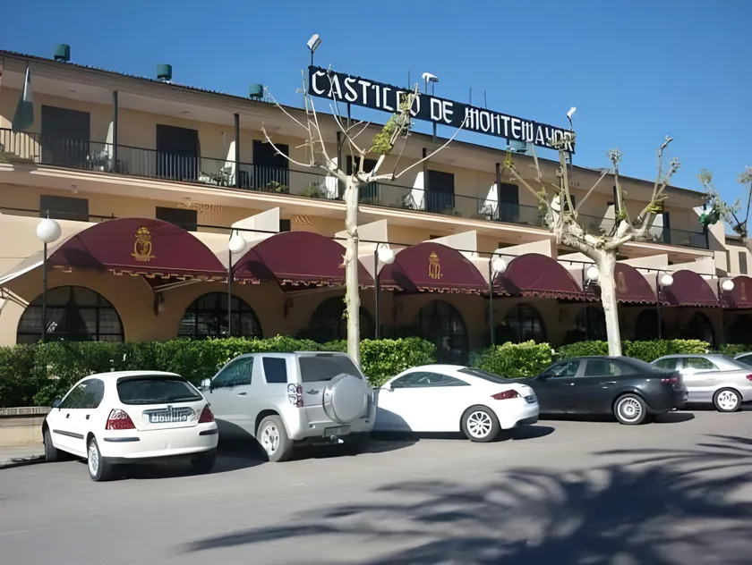 Hotel Castillo de Montemayor - Image 1