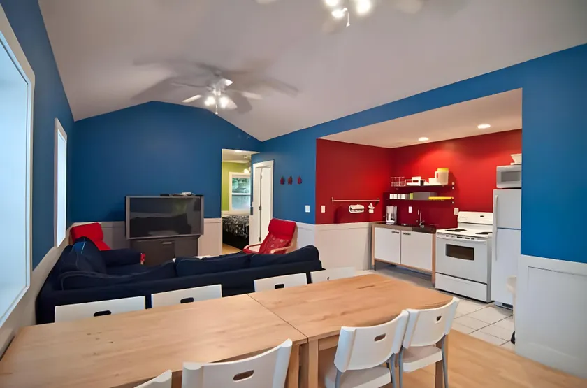Blue Door Cottages - Image 1