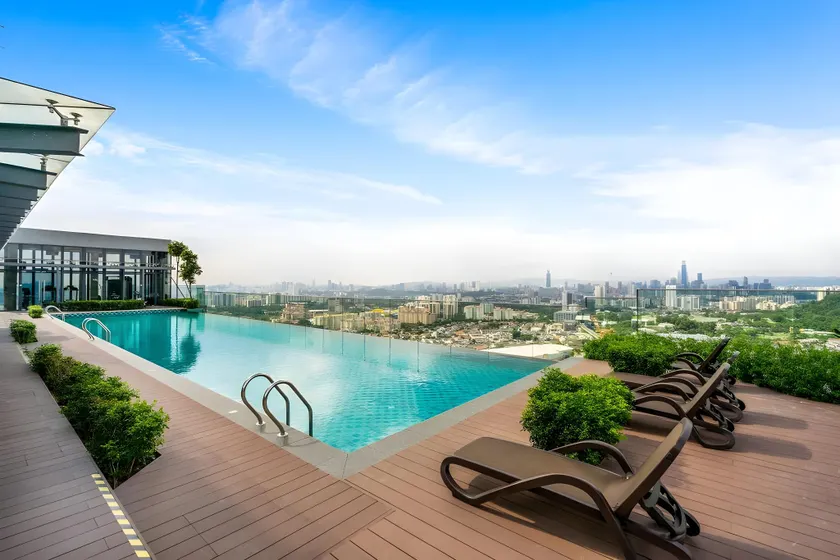 Eko Cheras Luxury Apartment - Image 1