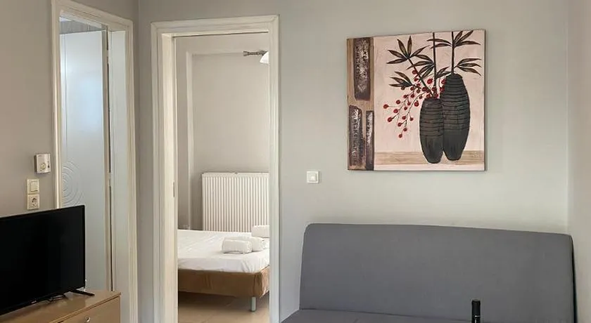 Bright and cozy apartment near the city center - Image 1