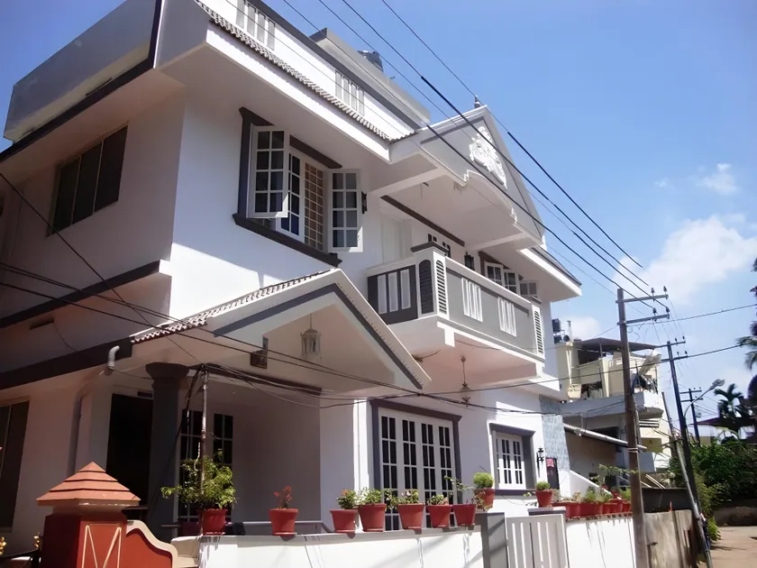Gloria Homestay - Image 1