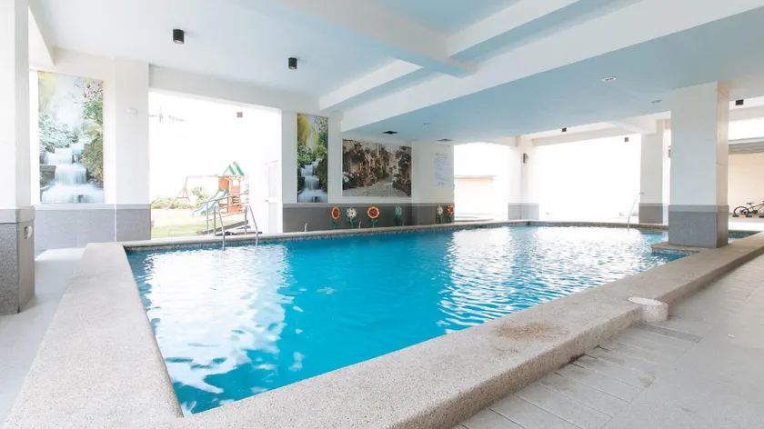 RedDoorz Plus at Alpina Heights Paranaque - Image 1