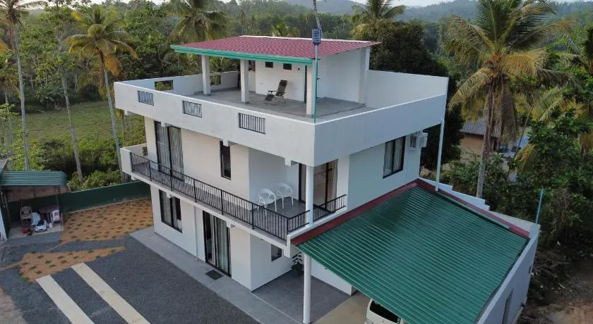 Summit House - Image 1