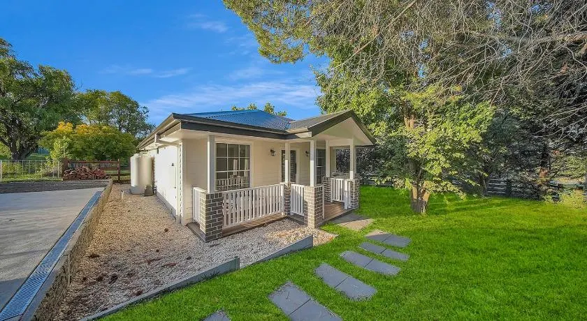 Blue Willow Cottage - Bathurst - Image 1