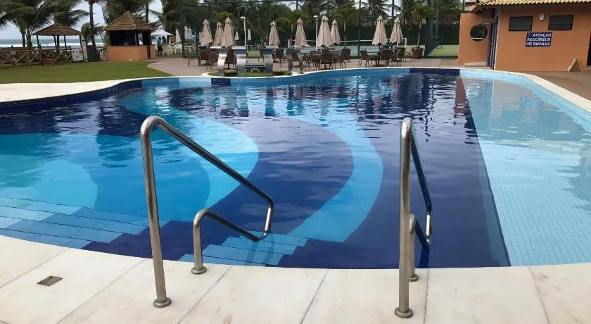 2 Suítes, Guarajuba, piscina frente mar - Image 1