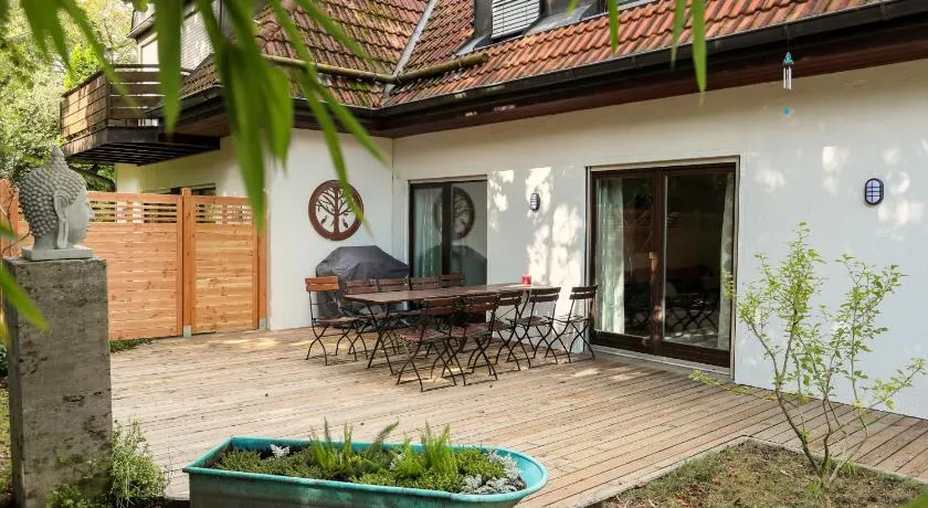 10 min subway U-Bahn to Marienplatz 130 m2 - 4BR - 2Bath - Image 1