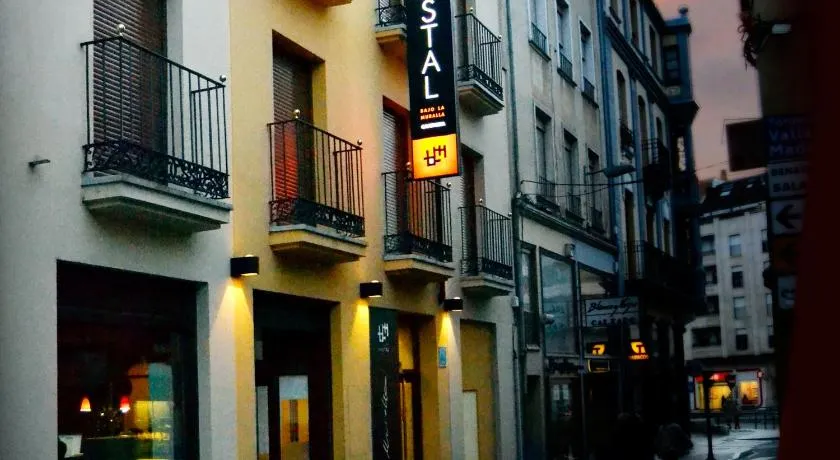 Hostal Bajo La Muralla - Image 1